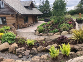 Willowmere Cottage - Luxury Log Cabin